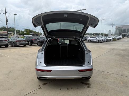 Used 2020 Audi Q5 2.0T Premium Plus w/ Premium Plus Package AWD/4WD image 23