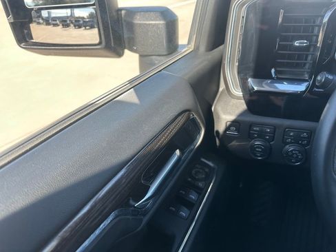 Used 2024 Chevrolet Silverado 2500 LT w/ Midnight Edition image 20