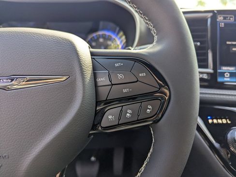New 2026 Chrysler Pacifica Select w/ S Appearance Package FWD image 20
