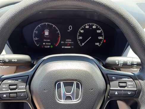 Used 2024 Honda HR-V LX image 12