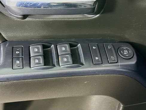 Used 2018 Chevrolet Silverado 1500 LT image 22