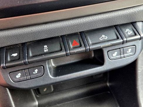 Used 2017 Chevrolet Colorado Z71 image 25