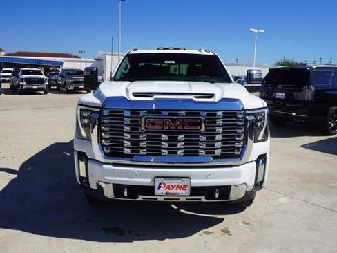 New 2026 GMC Sierra 3500 Denali w/ Denali Reserve Package image 2