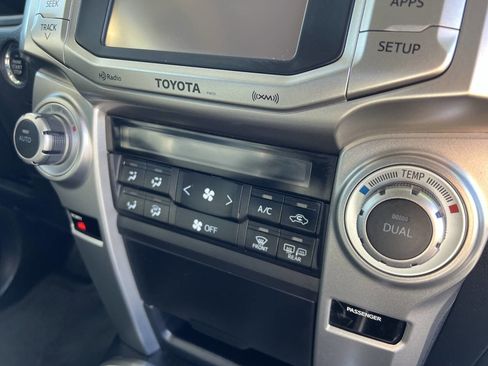 Used 2012 Toyota 4Runner Limited image 40