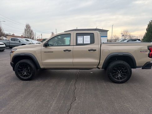 Used 2024 Chevrolet Colorado Trail Boss w/ Advanced Trailering Package image 2