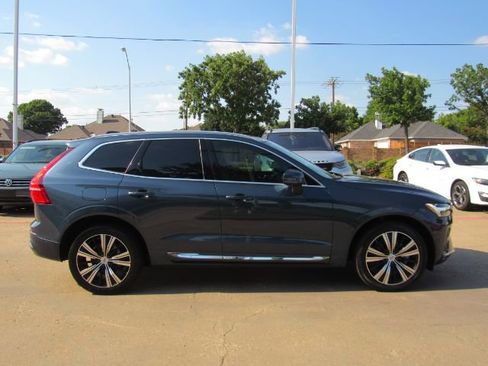 Used 2023 Volvo XC60 B5 Plus w/ Protection Package Premier image 5