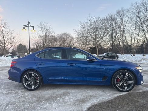Used 2025 Genesis G70 2.5T w/ Sport Prestige Package image 9