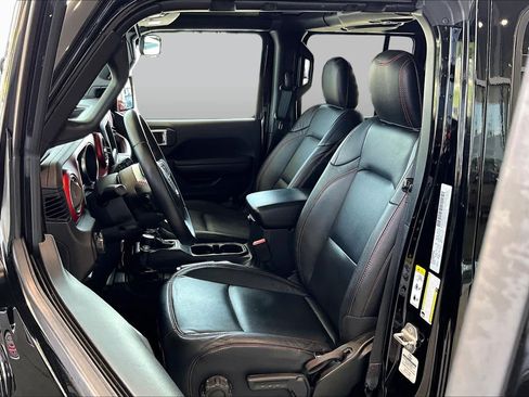 Used 2018 Jeep Wrangler Unlimited Rubicon AWD/4WD image 7
