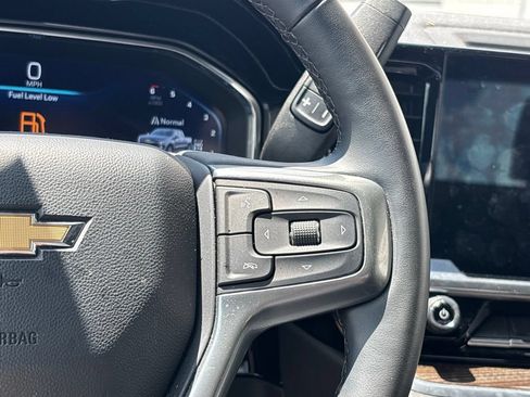Used 2023 Chevrolet Silverado 1500 LT AWD/4WD image 21
