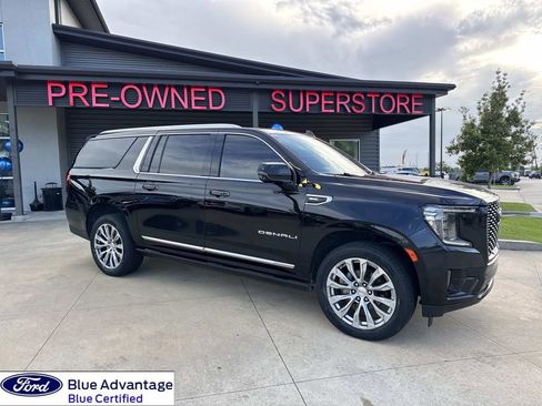 Used 2023 GMC Yukon XL Denali RWD image 1