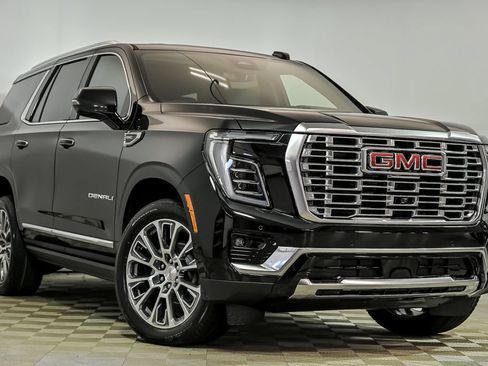 New 2026 GMC Yukon Denali w/ Denali Reserve Package AWD/4WD image 1