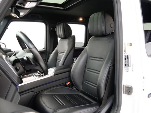 Used 2021 Mercedes-Benz G 550 image 23