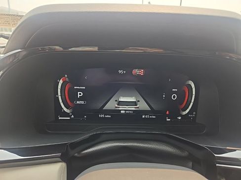 New 2026 Nissan Pathfinder SL w/ SL Premium Package AWD/4WD image 13
