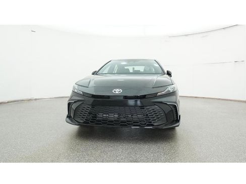 New 2026 Toyota Camry SE image 31