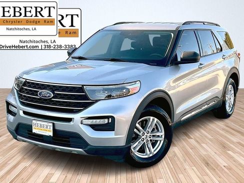 Used 2020 Ford Explorer XLT w/ Equipment Group 202A image 1