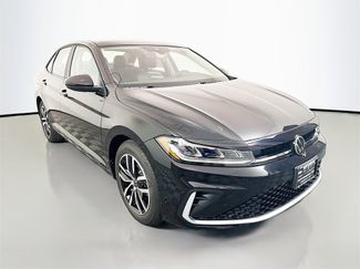 New 2025 Volkswagen Jetta SE video 1