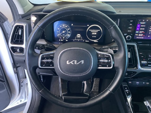 Used 2023 Kia Sorento SX Prestige AWD/4WD image 32