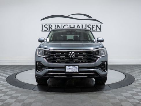 Used 2024 Volkswagen Atlas SEL Premium R-Line AWD/4WD image 2