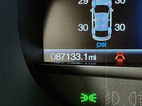Used 2020 Ford Edge SEL FWD image 12