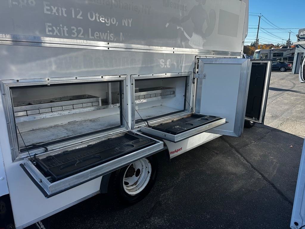 Used 2021 Ford E-350 and Econoline 350 Super Duty w/ Power Windows & Locks Group RWD image 11