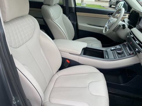 Used 2024 Hyundai Palisade Limited AWD/4WD image 10
