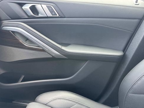 Certified 2025 BMW X6 xDrive40i image 23