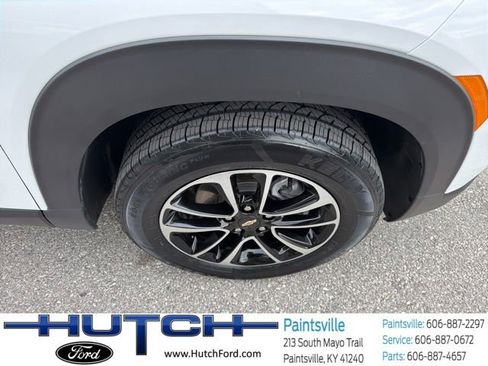 Used 2025 Chevrolet TrailBlazer LT AWD/4WD image 19