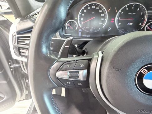 Used 2017 BMW X5 M image 17