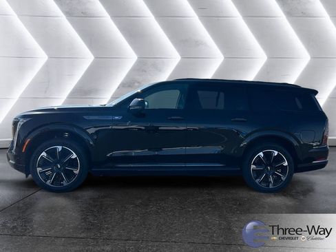 New 2026 Cadillac Escalade IQL Sport 2 AWD/4WD image 2