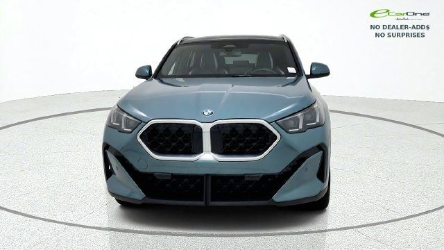Used 2026 BMW X2 xDrive28i AWD/4WD image 2