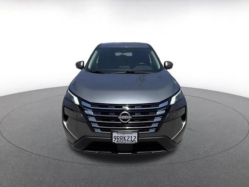 Used 2025 Nissan Rogue SV AWD/4WD image 4