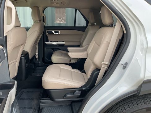 Used 2023 Ford Explorer XLT w/ Equipment Group 202A image 16