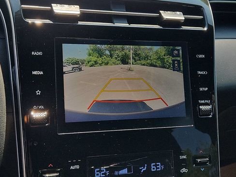 Used 2024 Hyundai Santa Cruz SEL AWD/4WD image 17