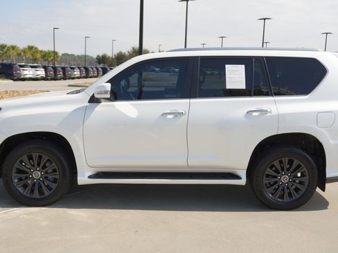 Certified 2022 Lexus GX 460 Premium w/ Accessory Package image 5