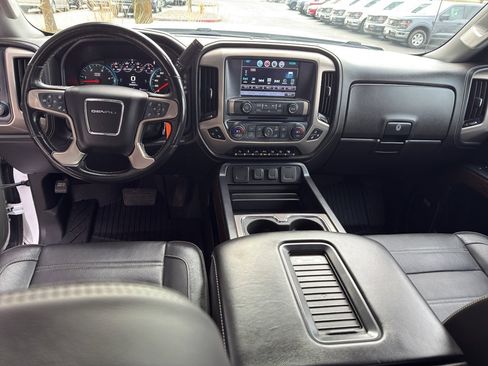 Used 2019 GMC Sierra 3500 Denali image 24
