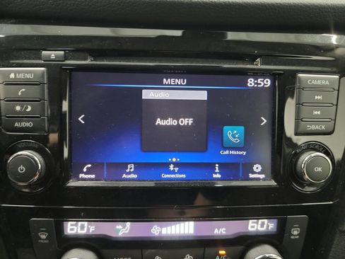 Used 2020 Nissan Rogue SV AWD/4WD image 22