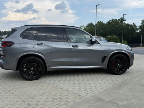 Used 2026 BMW X5 xDrive40i w/ M Sport Package AWD/4WD image 7