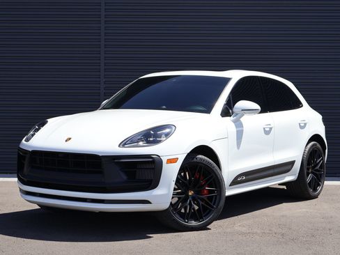 Certified 2022 Porsche Macan GTS AWD/4WD image 1