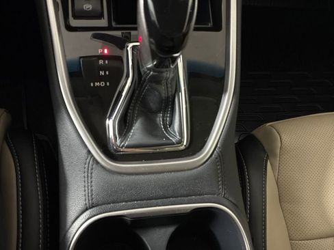 Certified 2022 Subaru Outback Limited image 33