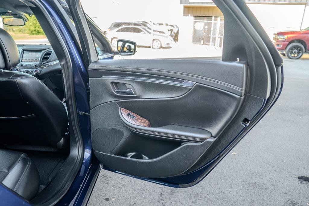 Used 2014 Chevrolet Impala LT w/ Convenience Package FWD image 21