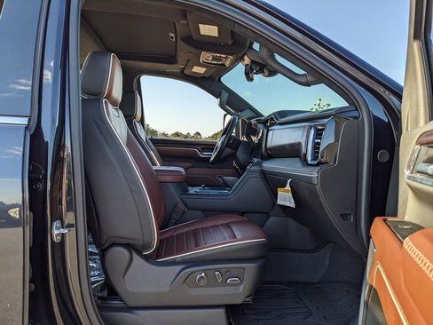 Used 2025 GMC Sierra 2500 Denali Ultimate image 55