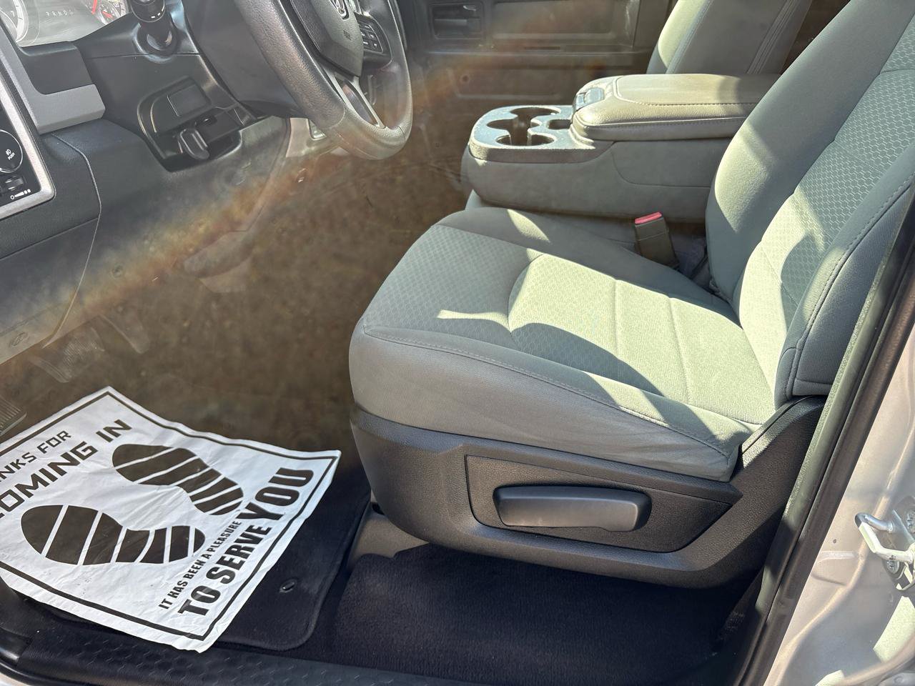 Used 2018 RAM 1500 Express AWD/4WD image 19