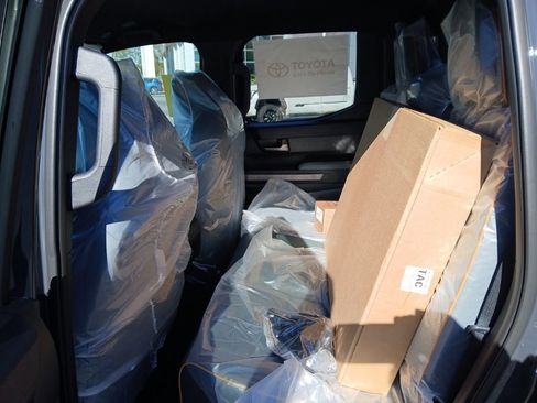 New 2025 Toyota Tacoma Trailhunter image 7