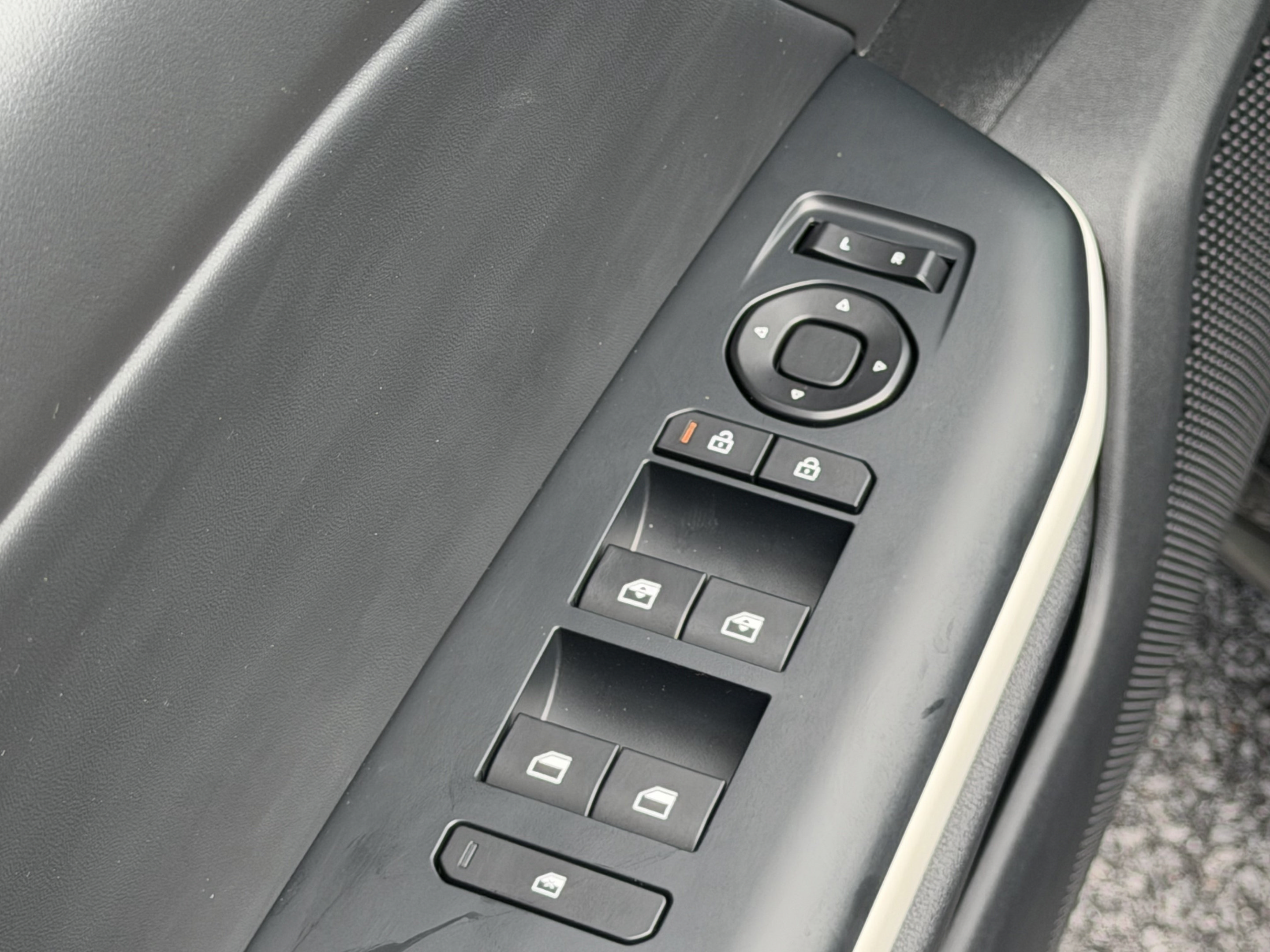 New 2026 Kia K4 EX FWD image 21