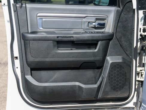 Used 2022 RAM 1500 Classic SLT w/ Electronics Group AWD/4WD image 11