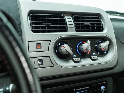 Used 2001 Nissan Frontier S/C image 26