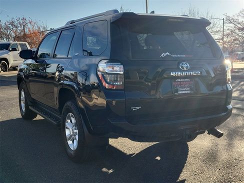 Used 2016 Toyota 4Runner SR5 image 7