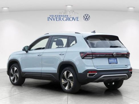 New 2026 Volkswagen Taos SE AWD/4WD image 3