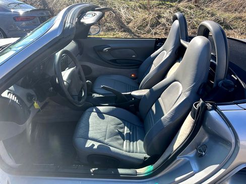 Used 2000 Porsche Boxster Base image 12