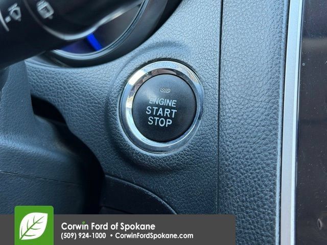Used 2019 Subaru Outback 2.5i Touring AWD/4WD image 32